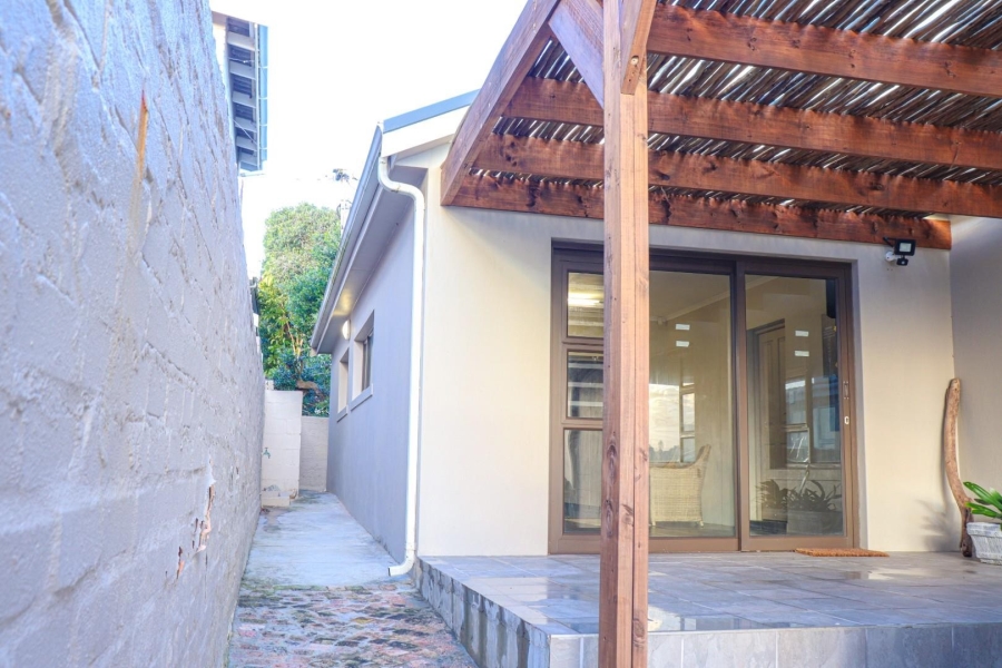 To Let 3 Bedroom Property for Rent in Onrus Western Cape